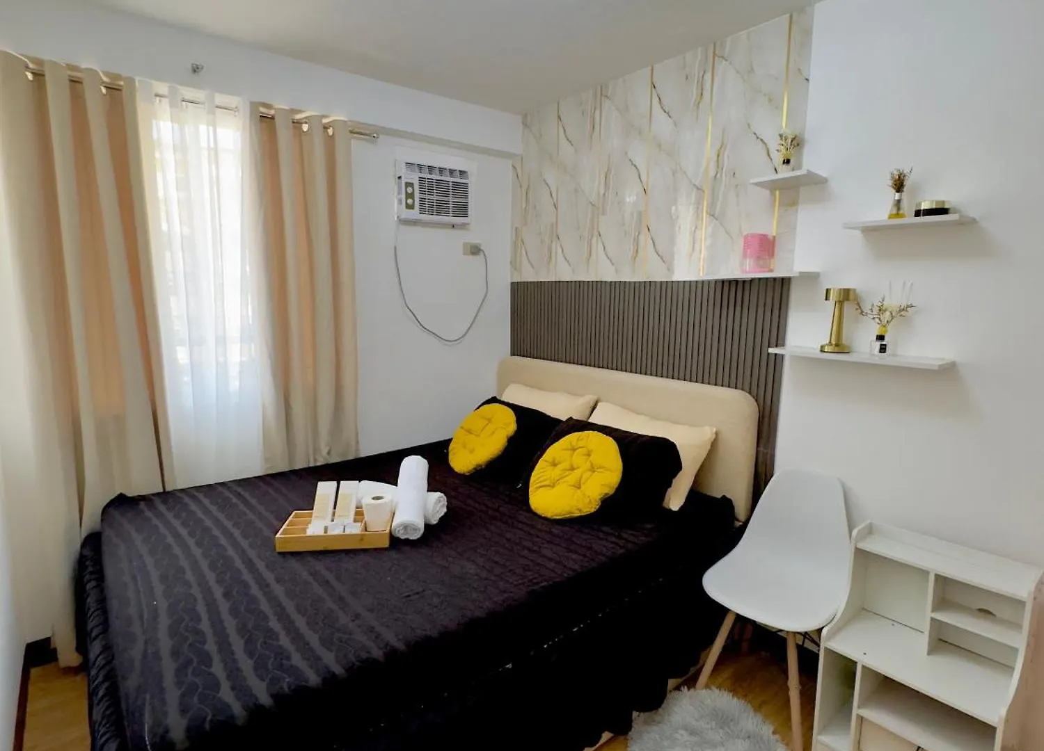 Aparthotel Golden Hive 1 Bedroom Arezzo Place Davao